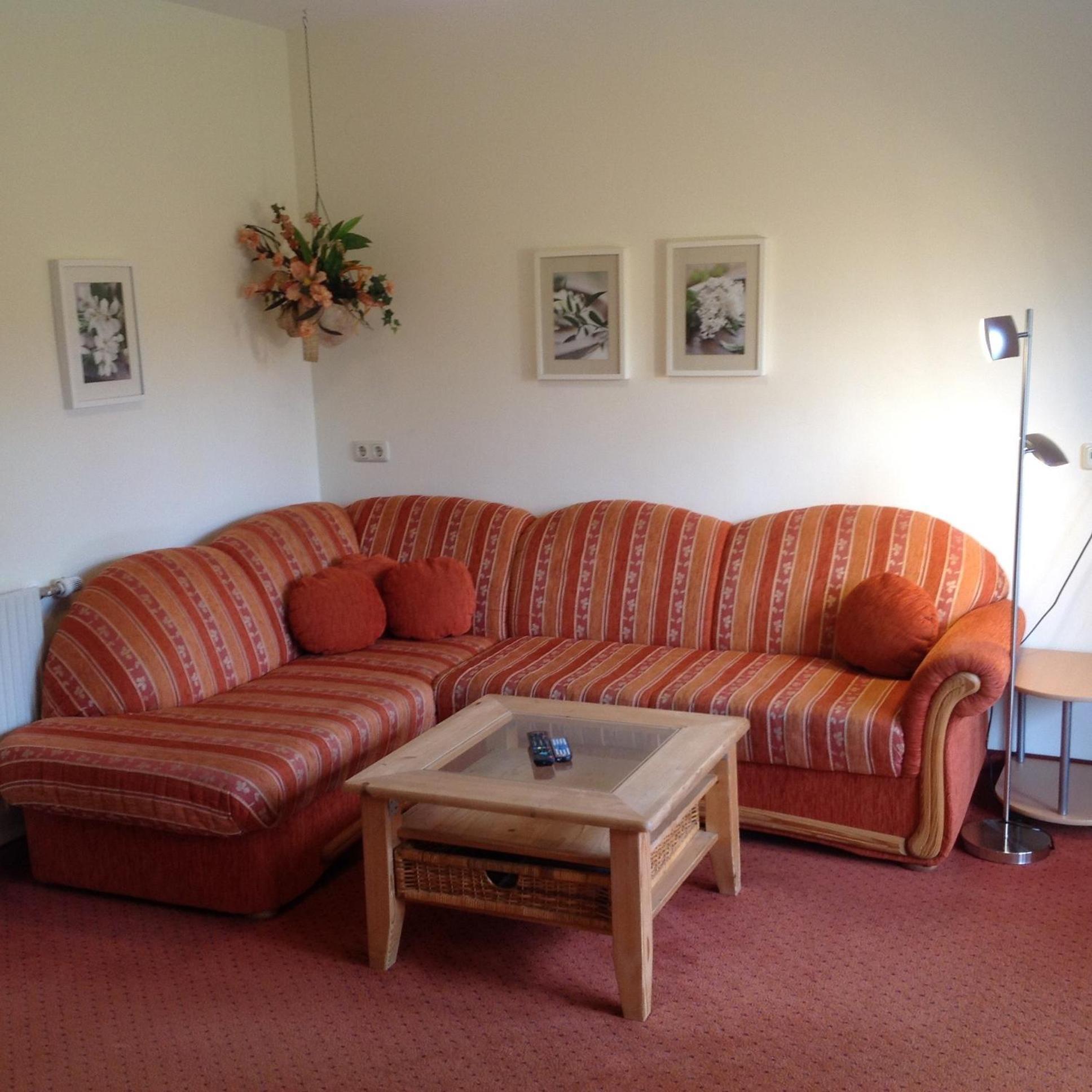 Pension Beim Kruemmling Reutte Exterior photo